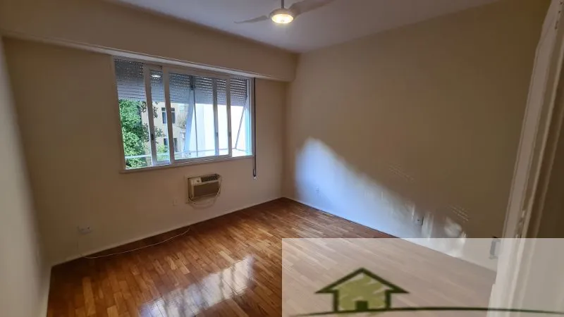 Apartment, 90 m², with wood or laminate floors — photo 11