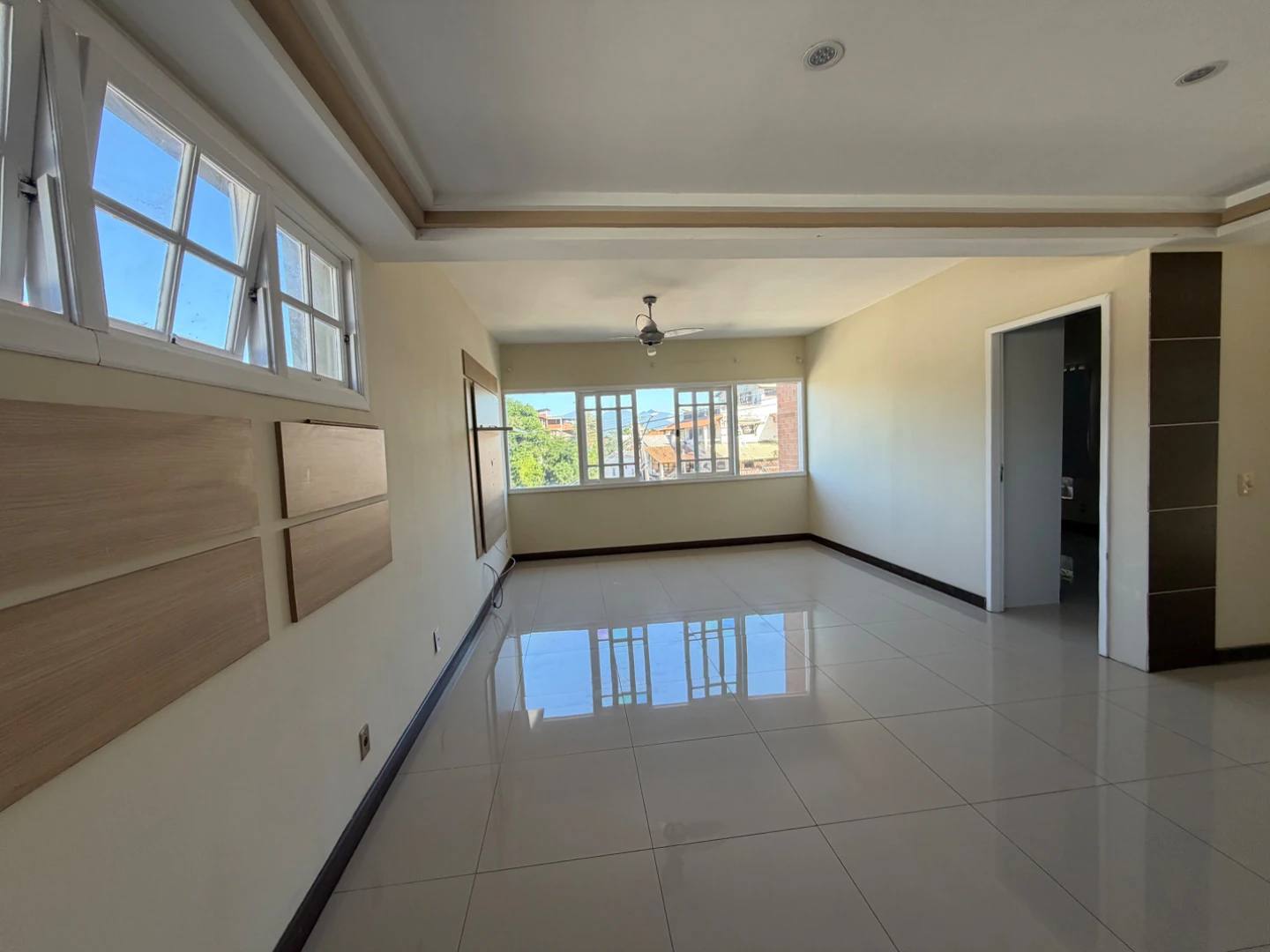 House, 250 m², with a private BBQ — photo 18