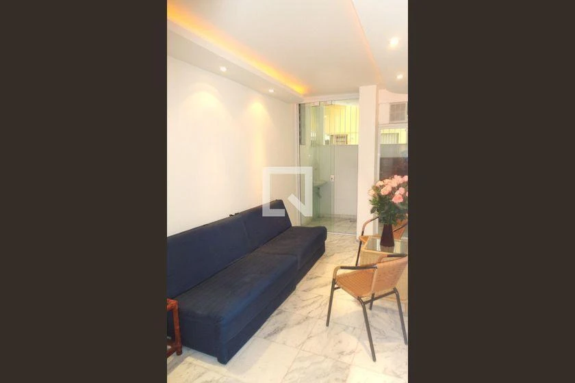 Furnished apartment with 4 bedrooms and 120 m² — photo 30