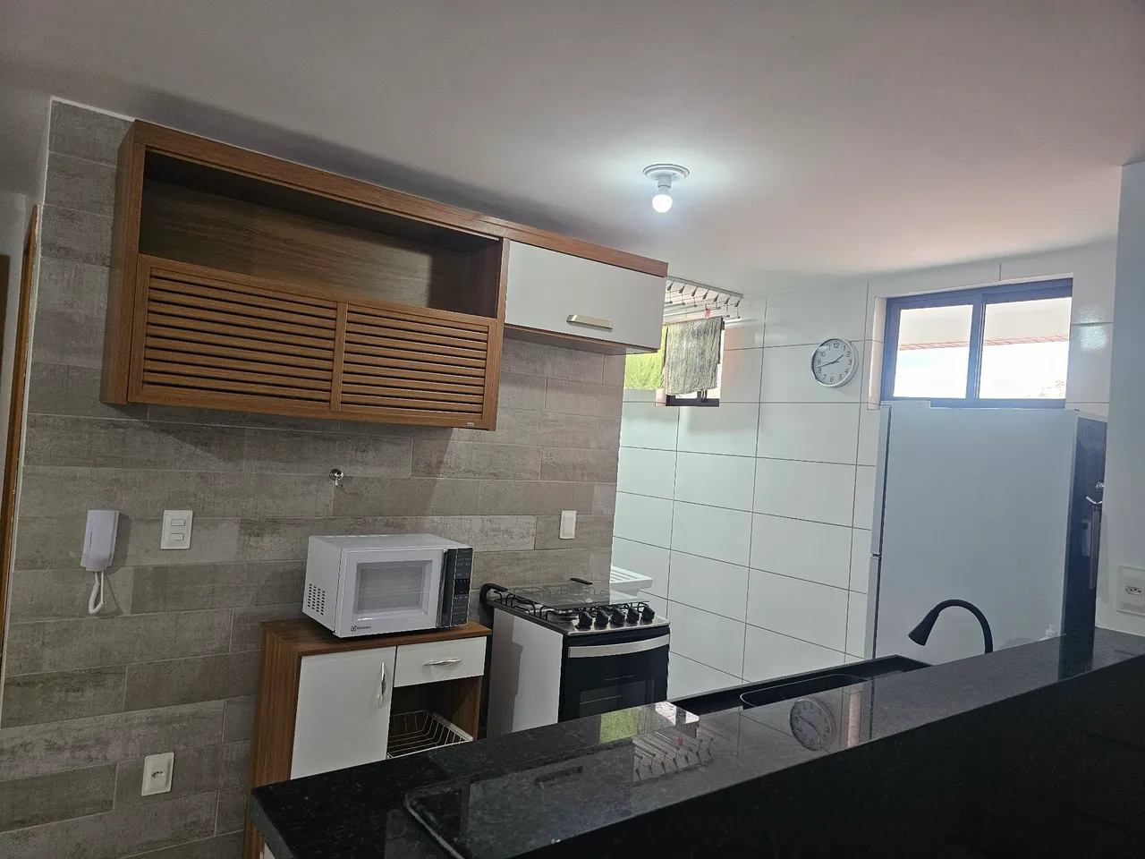 Furnished 2-bedroom apartment with 2 bathrooms — photo 4