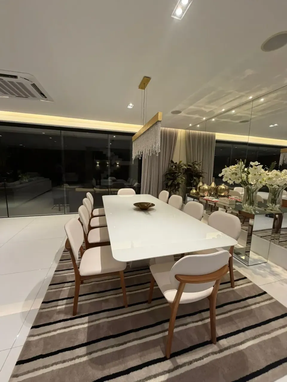 Furnished house with 5 bedrooms and 880 m² — photo 9
