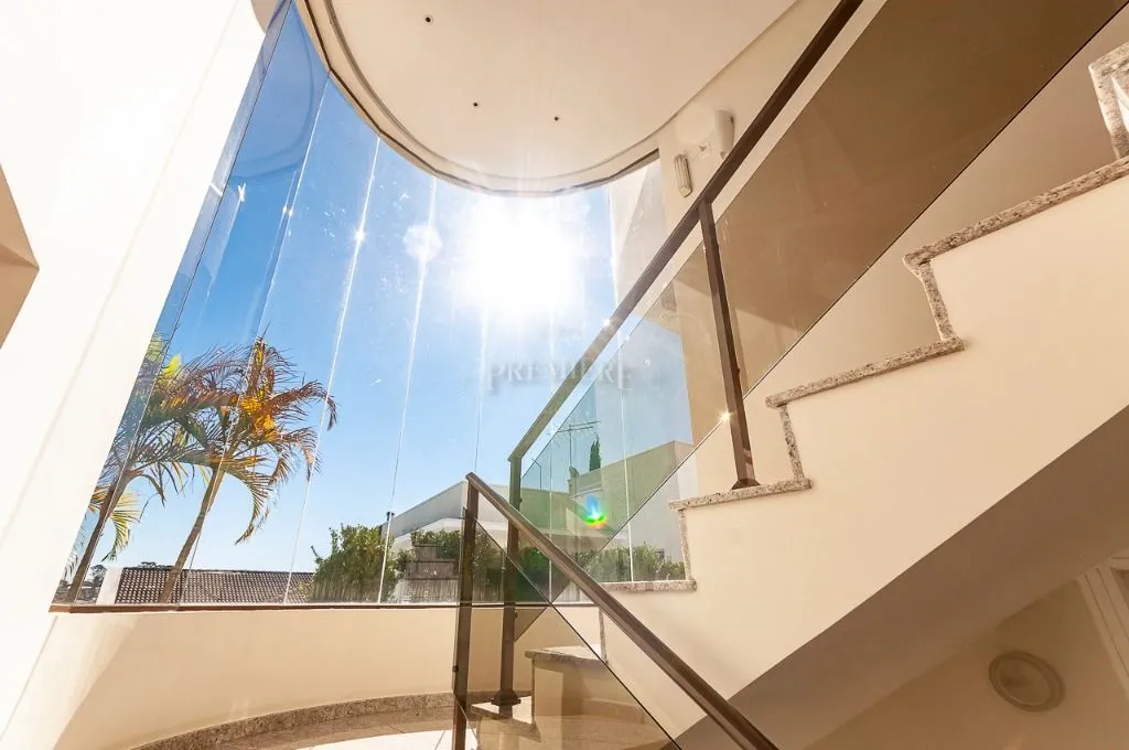 Furnished house with 4 bedrooms across 1167 m² and 8 spots — photo 114