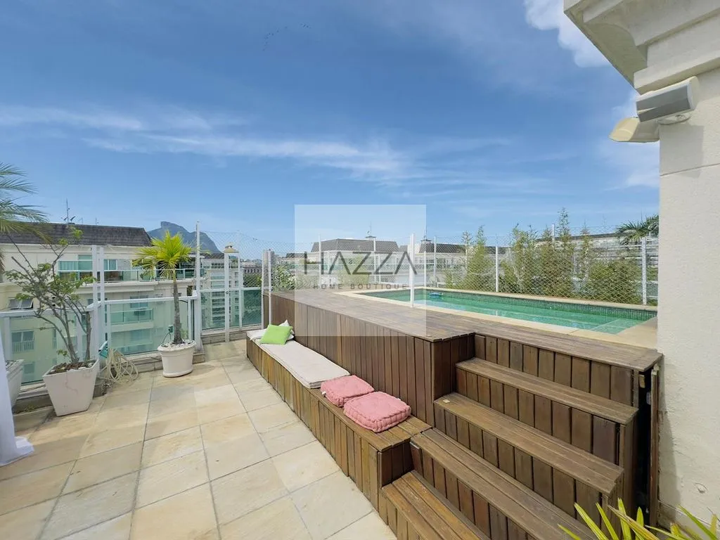 Furnished 313 m² apartment with 3 suites and private balcony — photo 40