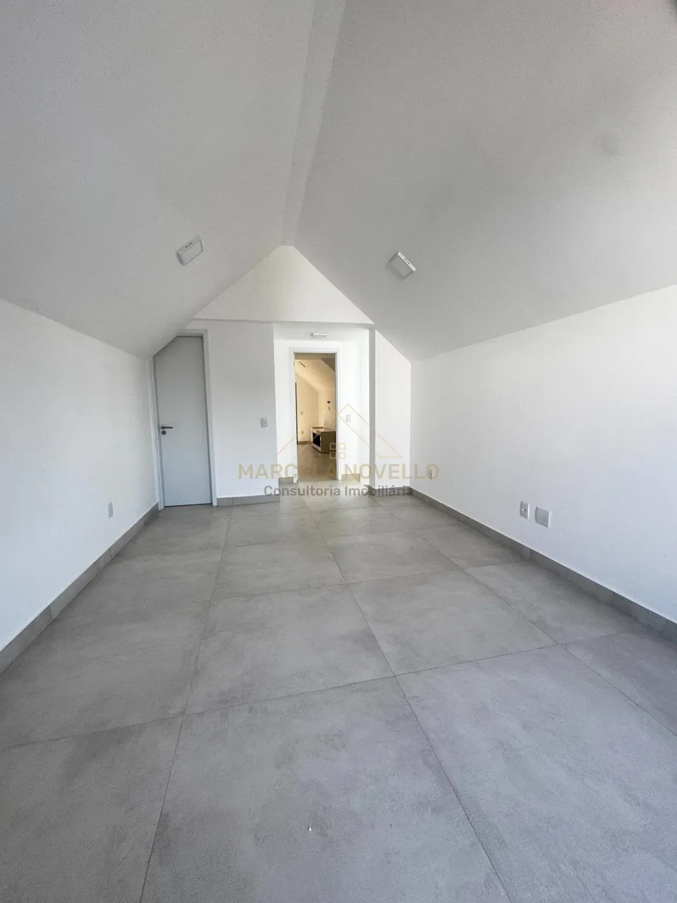 Casa de 5 quartos com cozinha americana e 3 banheiros — photo 20