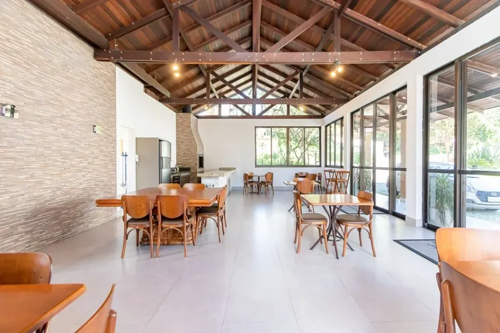 House with 4 en-suite bedrooms and private BBQ — photo 44