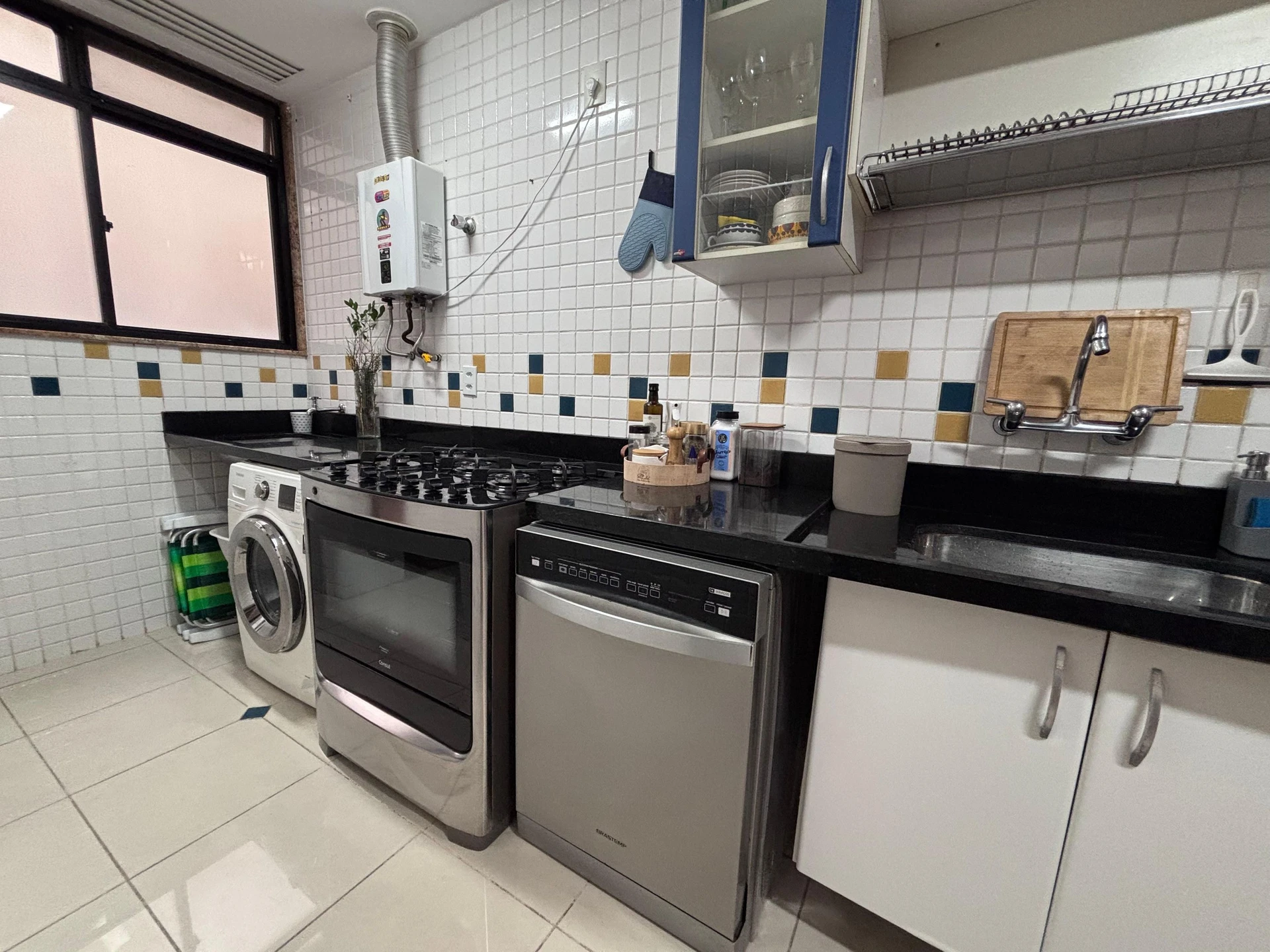 Apartamento mobiliado com 3 quartos e varanda — photo 15