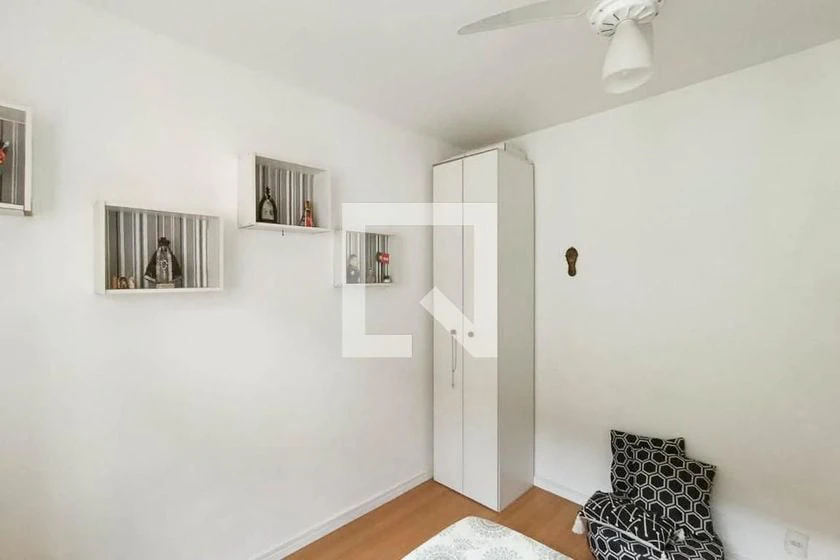 2-bedroom house for rent with a gas stove kitchen — photo 12