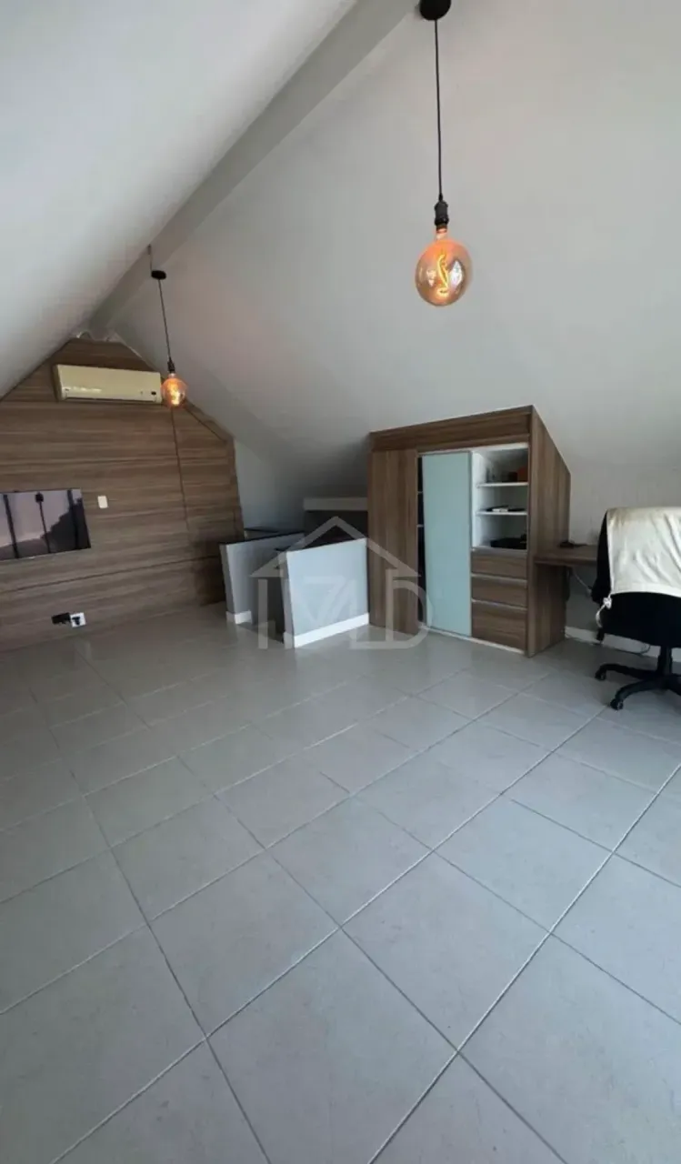 Casa com 4 quartos e 5 banheiros, com 3 vagas — photo 3