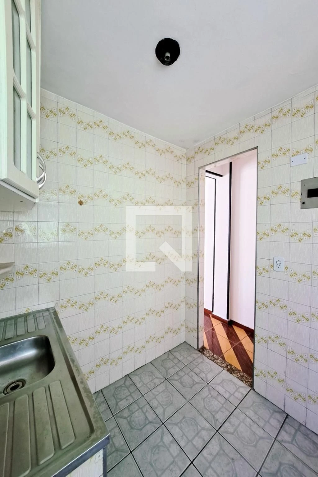 2-bedroom apartment in a building with a gym — photo 17