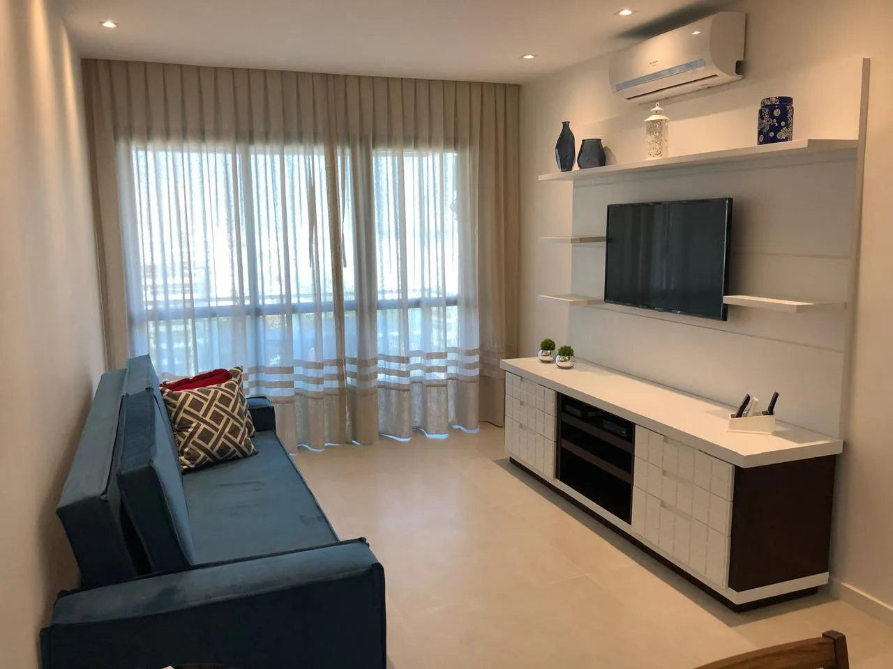 Furnished 1-bedroom apartment with 1 parking space — photo 4
