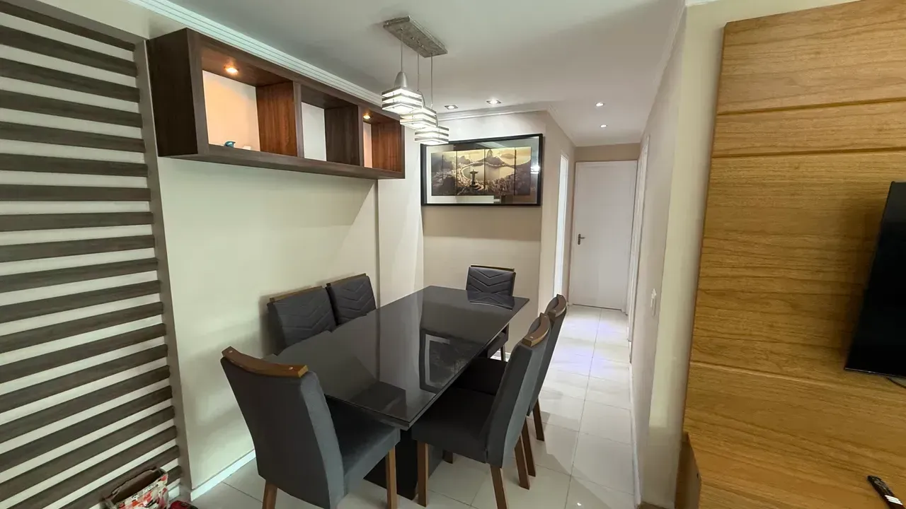 Glass-enclosed balcony in a 3-bedroom apartment, 93 m² — photo 36