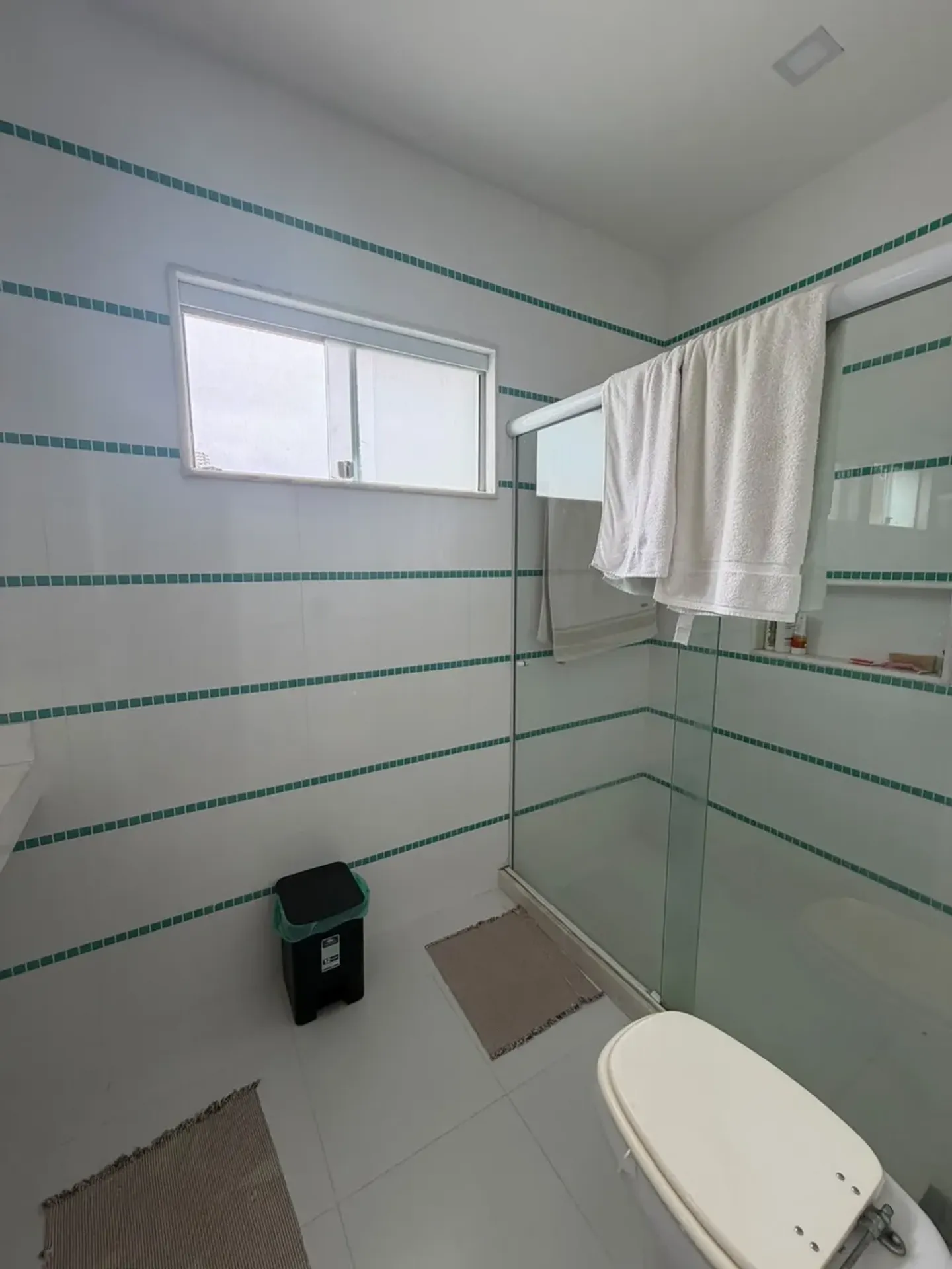 700 m² house with a garden and a bathtub — photo 10