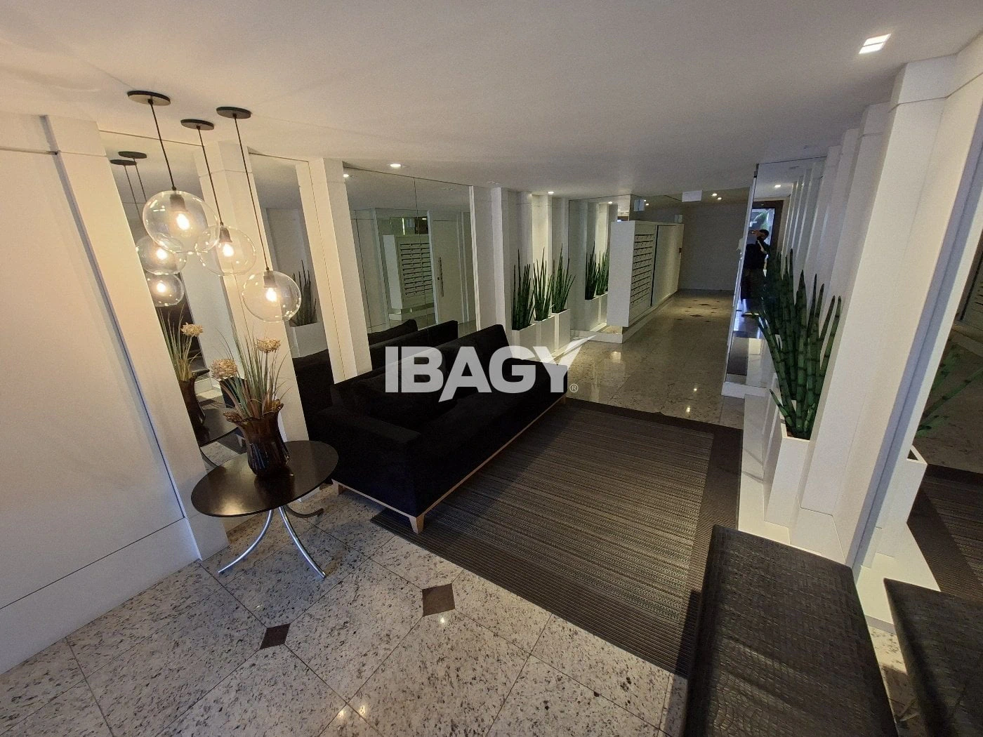 3-bedroom apartment with a bathtub in Florianópolis — photo 23