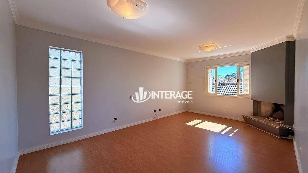 Condo house with private garden and laundry area — photo 48