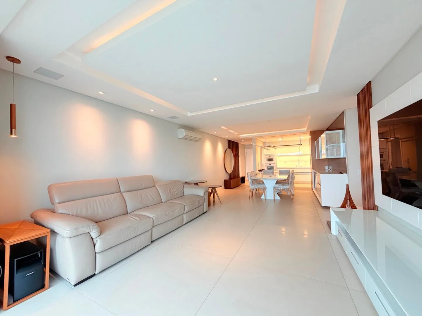 140 m² apartment with 3 bedrooms and a closed balcony — photo 27