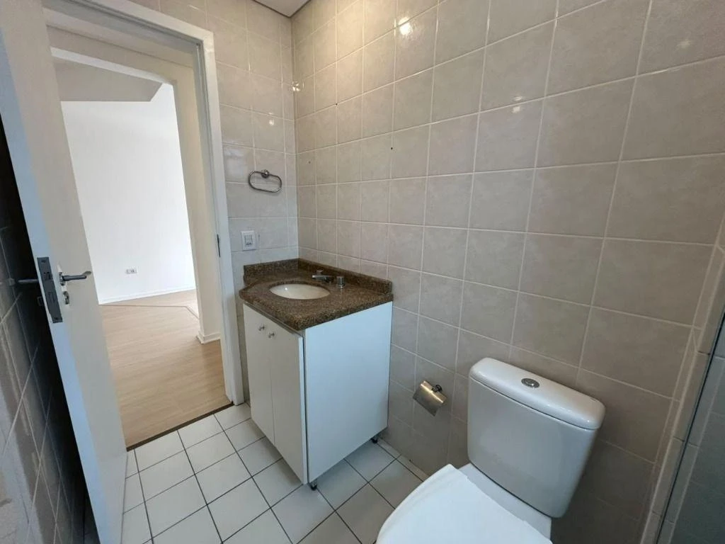 3-bedroom apartment with a home office in Curitiba — photo 30