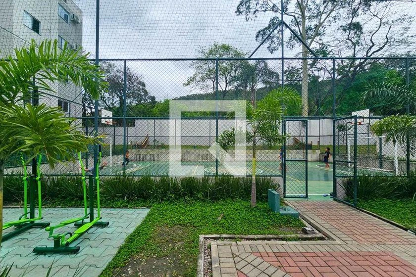 2-bedroom apartment in a building with a gym — photo 6