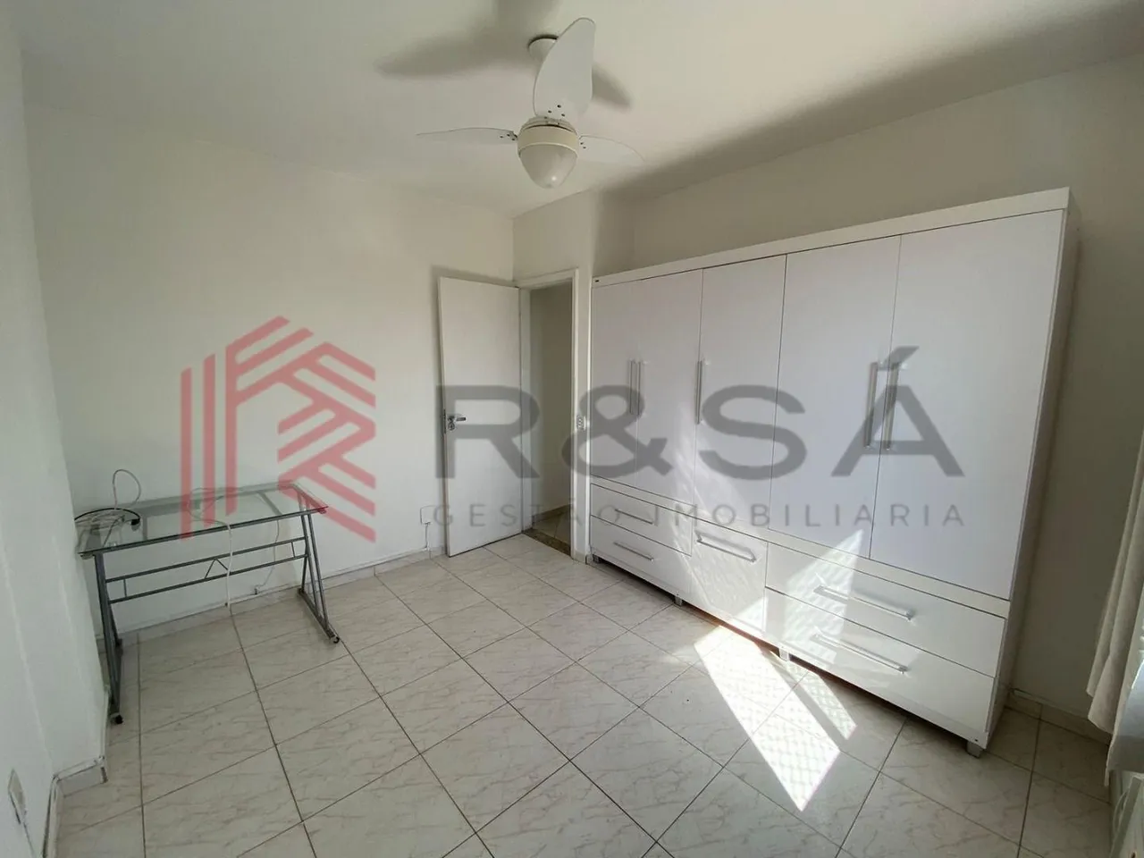 Apartment with 2 bedrooms, 1 bath, and 1 parking spot — photo 12