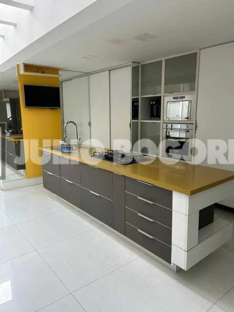 Casa amueblada de 370 m² con 5 dormitorios y cocina a gas — photo 2