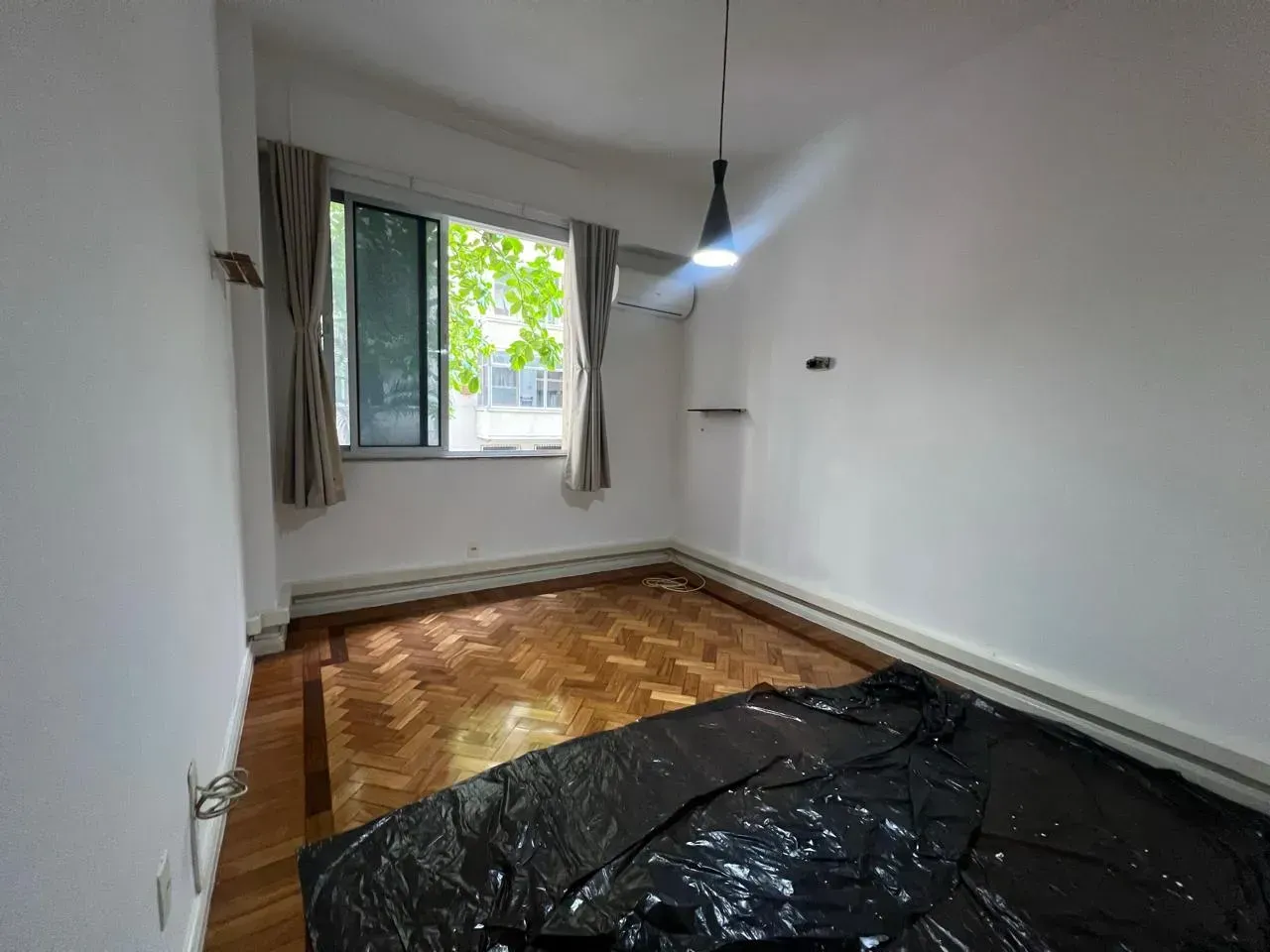Apartamento sem mobília com 3 quartos e fogão a gás — photo 17