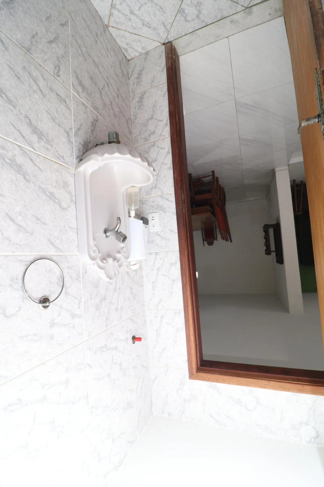 House with 4 suites and 3 parking spaces with private garden — photo 67
