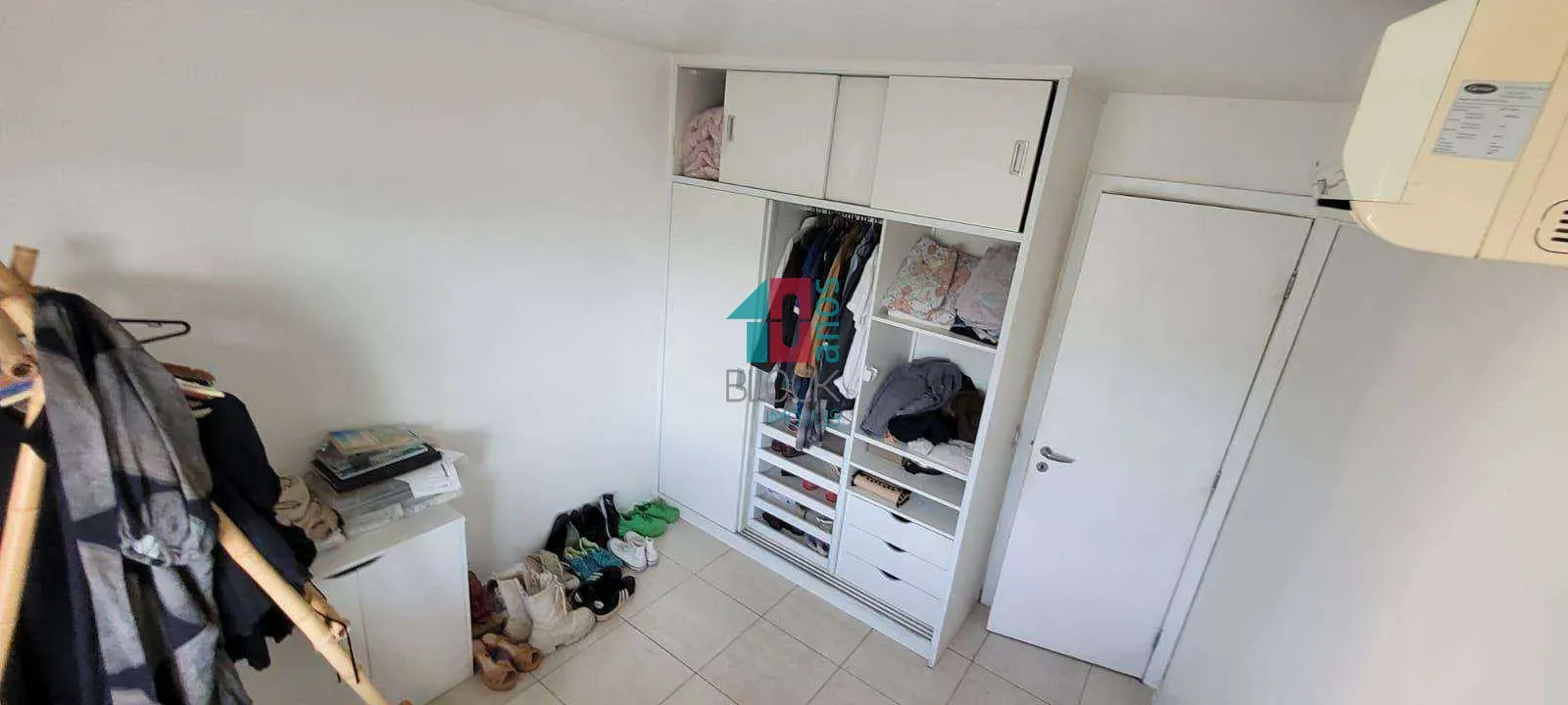 Apartment, 203 m², with a glass-enclosed balcony — photo 18