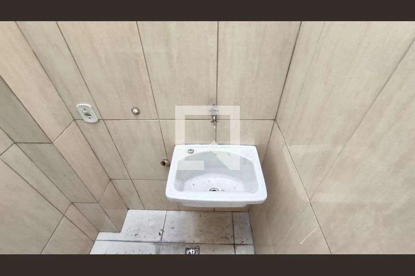 Невмебльована студія 23 м² з кухнею відкритого плану — photo 16