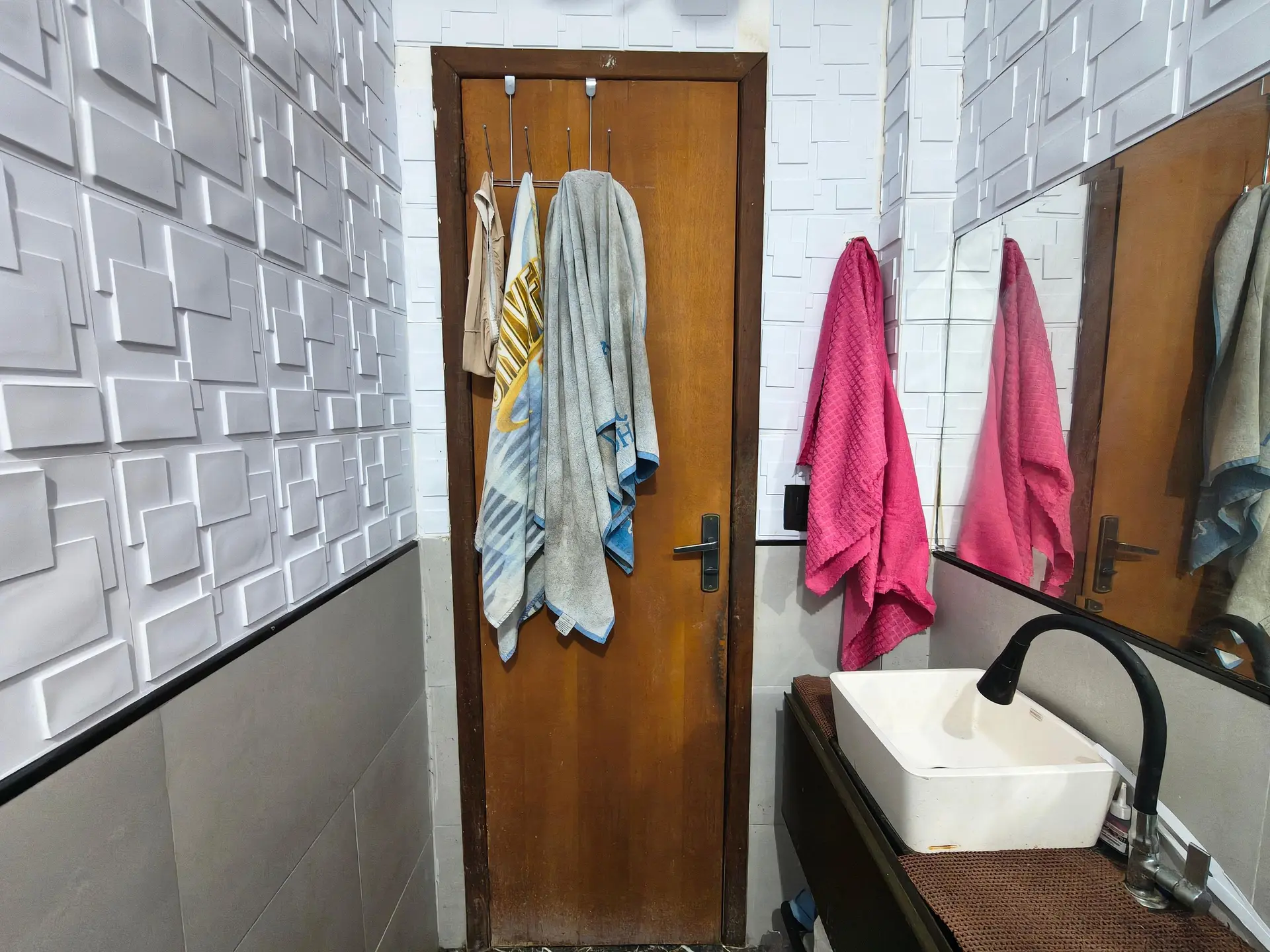3-bedroom house with a walk-in closet in Rio de Janeiro — photo 27
