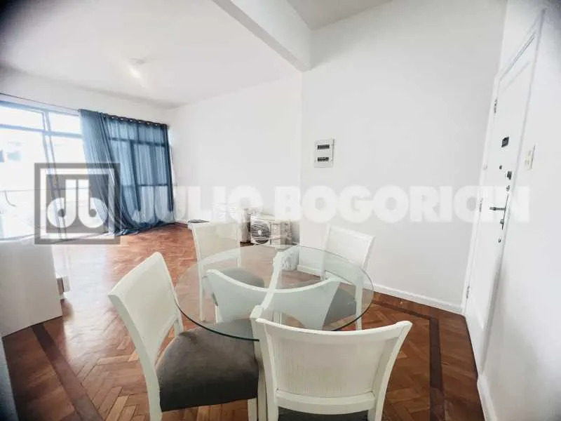 Furnished apartment with 2 bedrooms and 3 bathrooms — photo 14