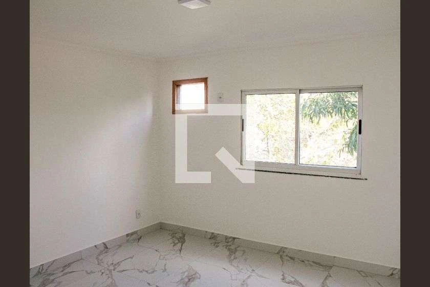 Rental house with 2 bedrooms and 70 m², no parking