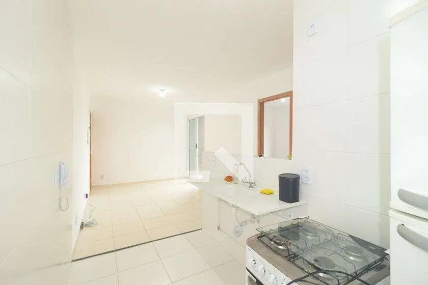 Furnished 2-bedroom apartment with open-plan kitchen — photo 10