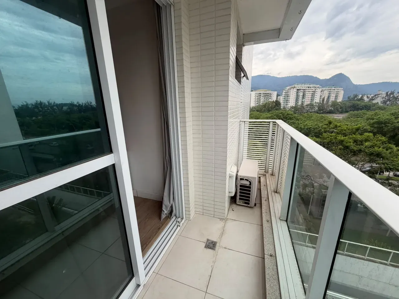 2-bedroom apartment with a home office — photo 8