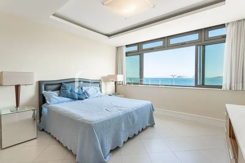 Apartamento de 4 quartos com janelas do chão ao teto — photo 3