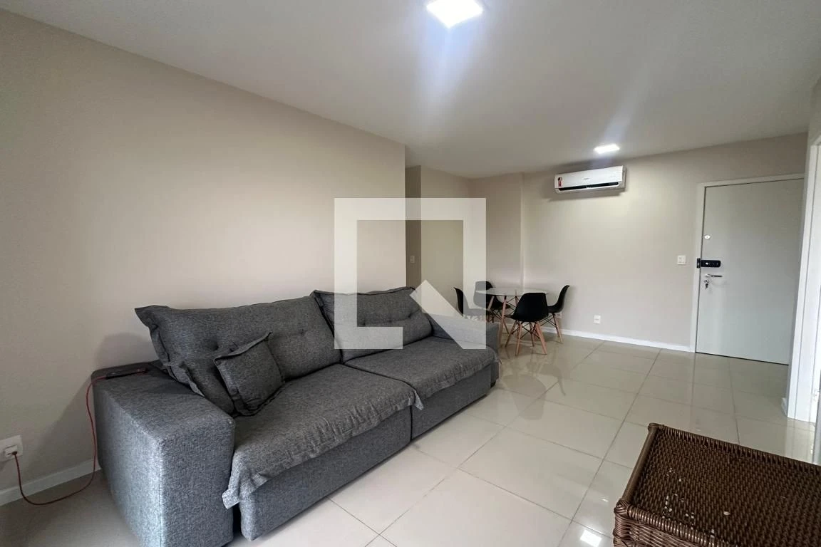 Apartamento mobiliado com 2 quartos e varanda — photo 16