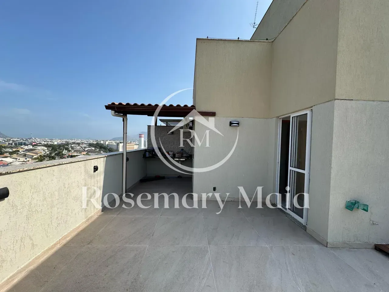 Duplex penthouse with 4 bedrooms and city view — photo 34