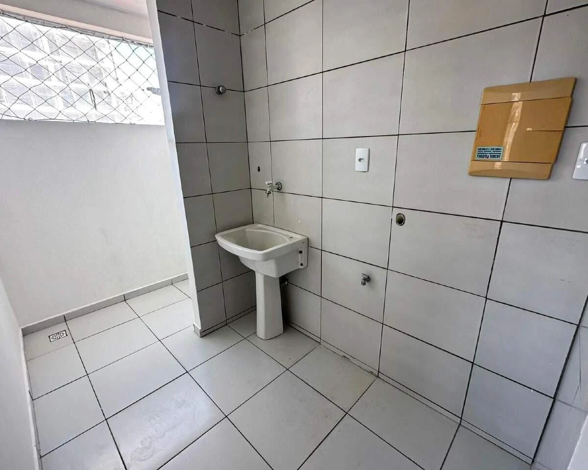 Rental apartment with 3 bedrooms and 1 en-suite — photo 11