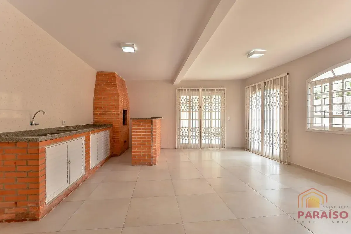 689 m² house with 5 bedrooms and 7 bathrooms — photo 34