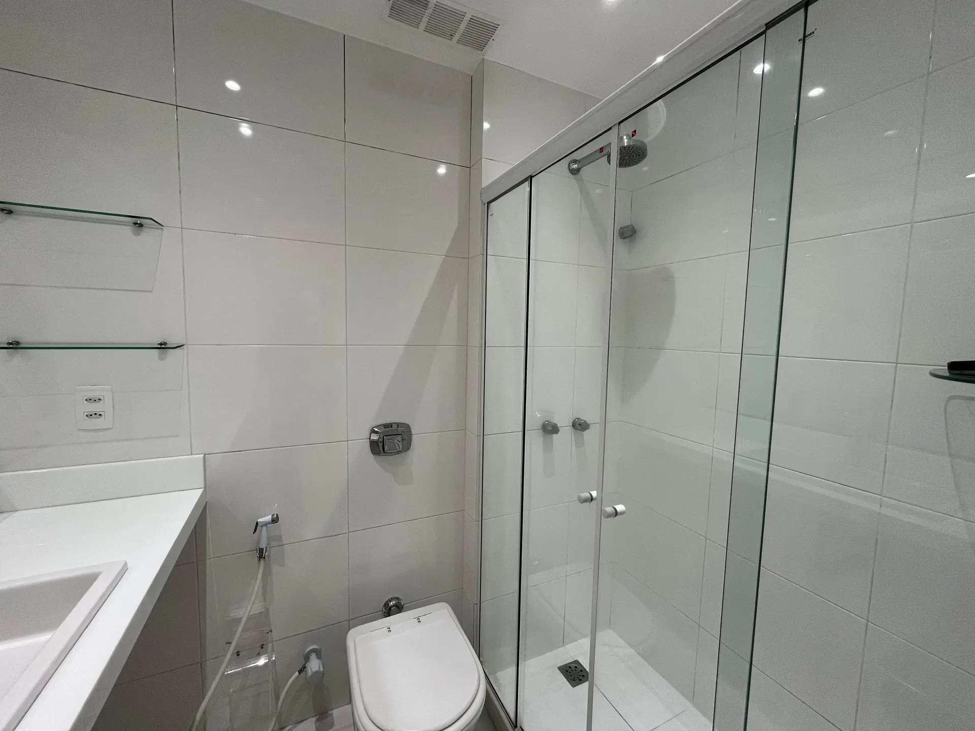 Mountain view in a 2-bedroom apartment, 70 m² — photo 25
