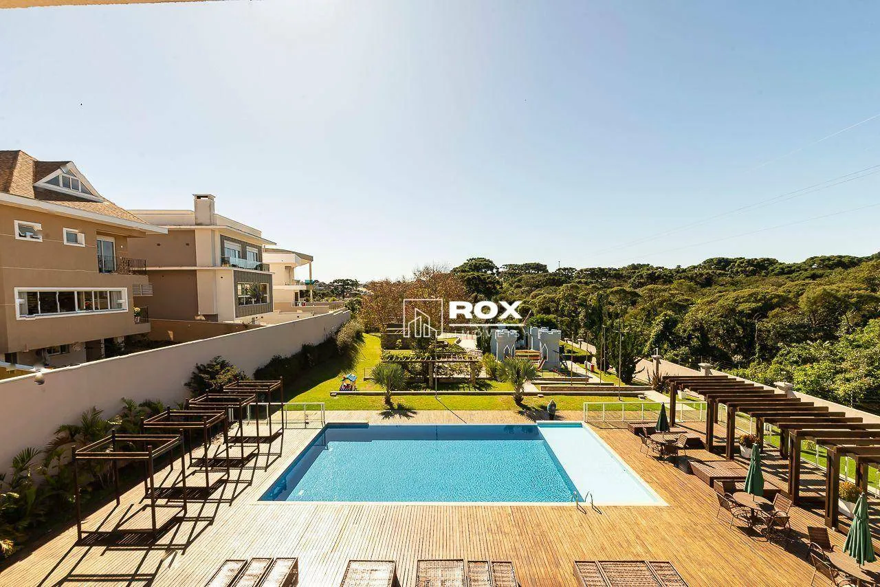 Furnished 322 m² house with 3 bedrooms and private garden — photo 41