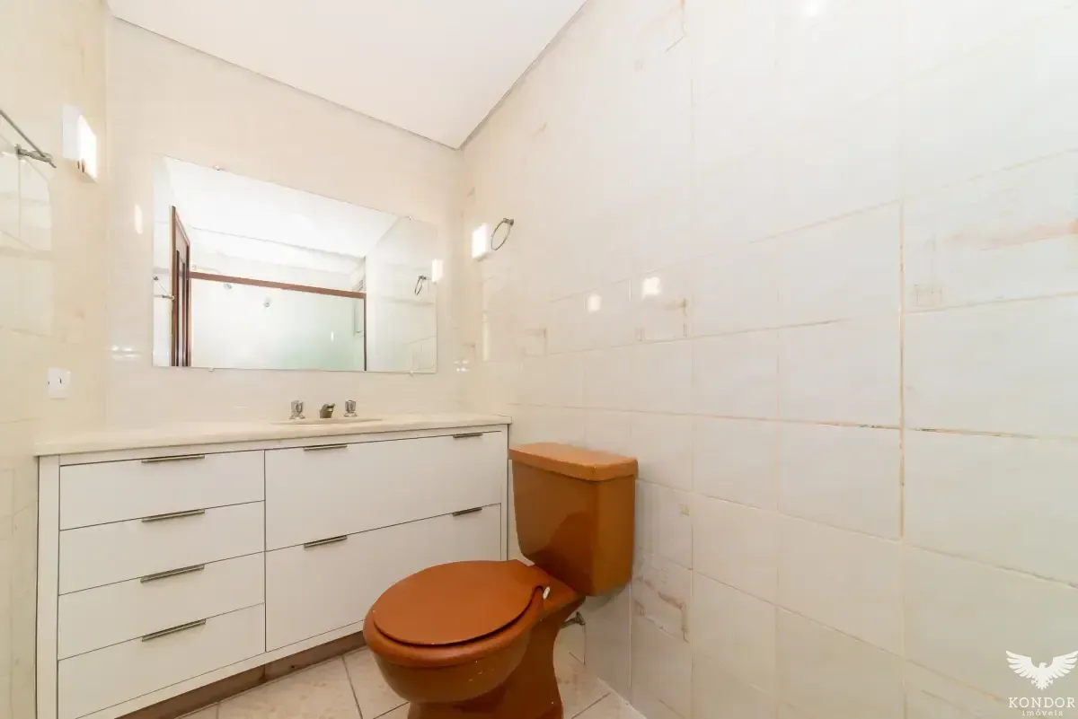 160 m² apartment with 3 bedrooms and 1 en-suite — photo 38
