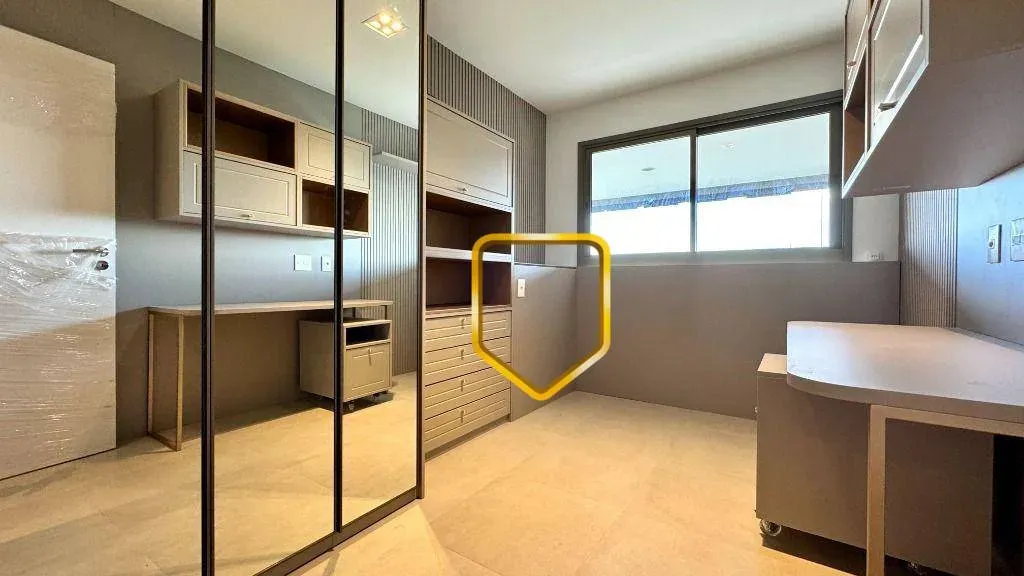 4-bedroom apartment with 156 m² and 2 en-suite baths — photo 25