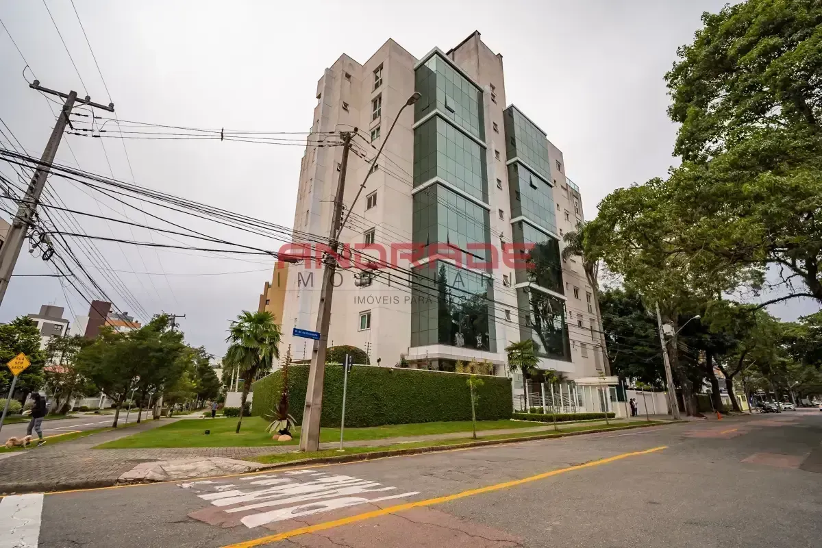 Apartment with 3 bedrooms and glass balcony — photo 2