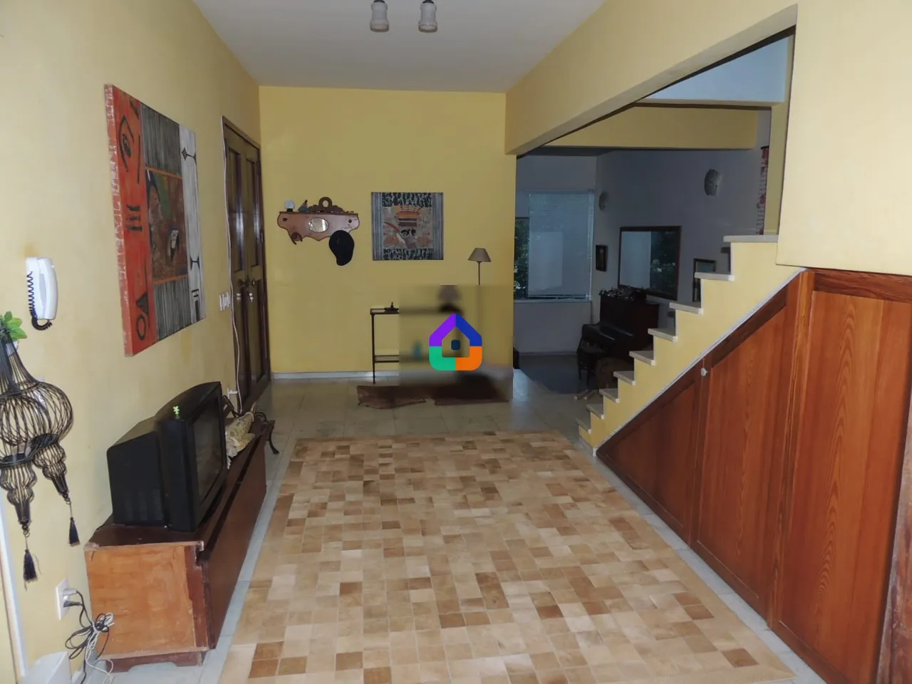 House with 4 bedrooms and 5 bathrooms plus 5 parking spots — photo 5