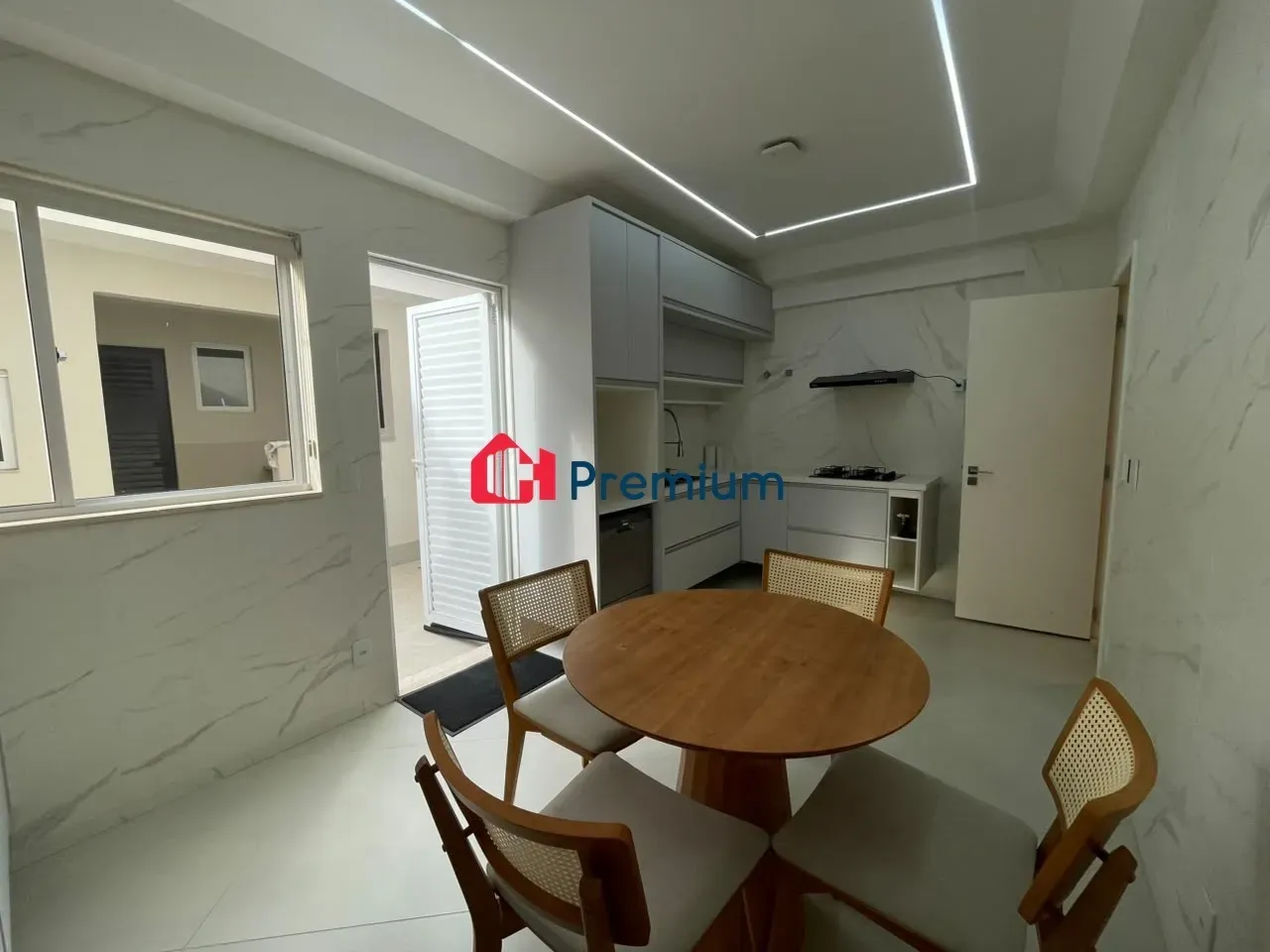 Furnished house with 3 bedrooms and open-plan kitchen — photo 7