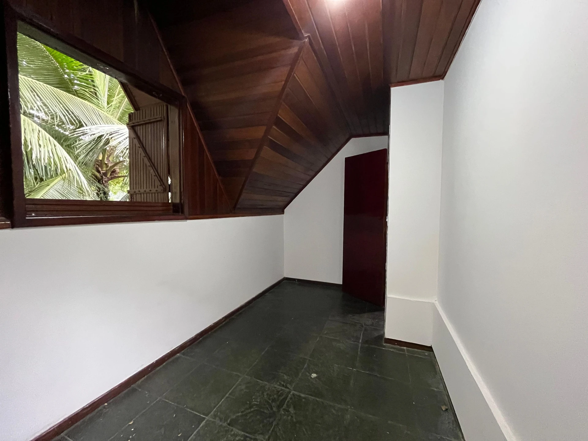 2-bedroom house with 1 bathroom, parking and balcony — photo 13