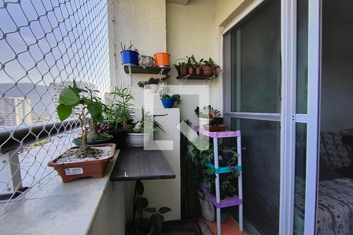 Bathtub in a one-bedroom apartment, 36 m² — photo 29