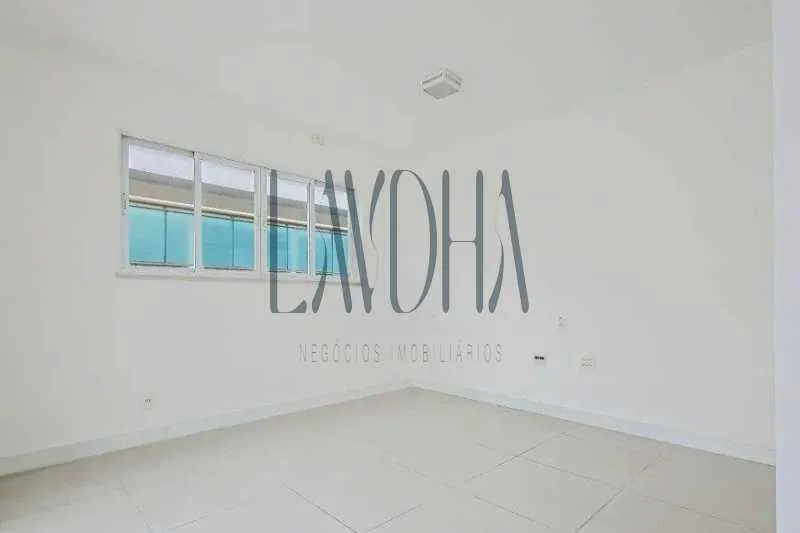 Duplex penthouse with balcony grill and 4 bedrooms — photo 23