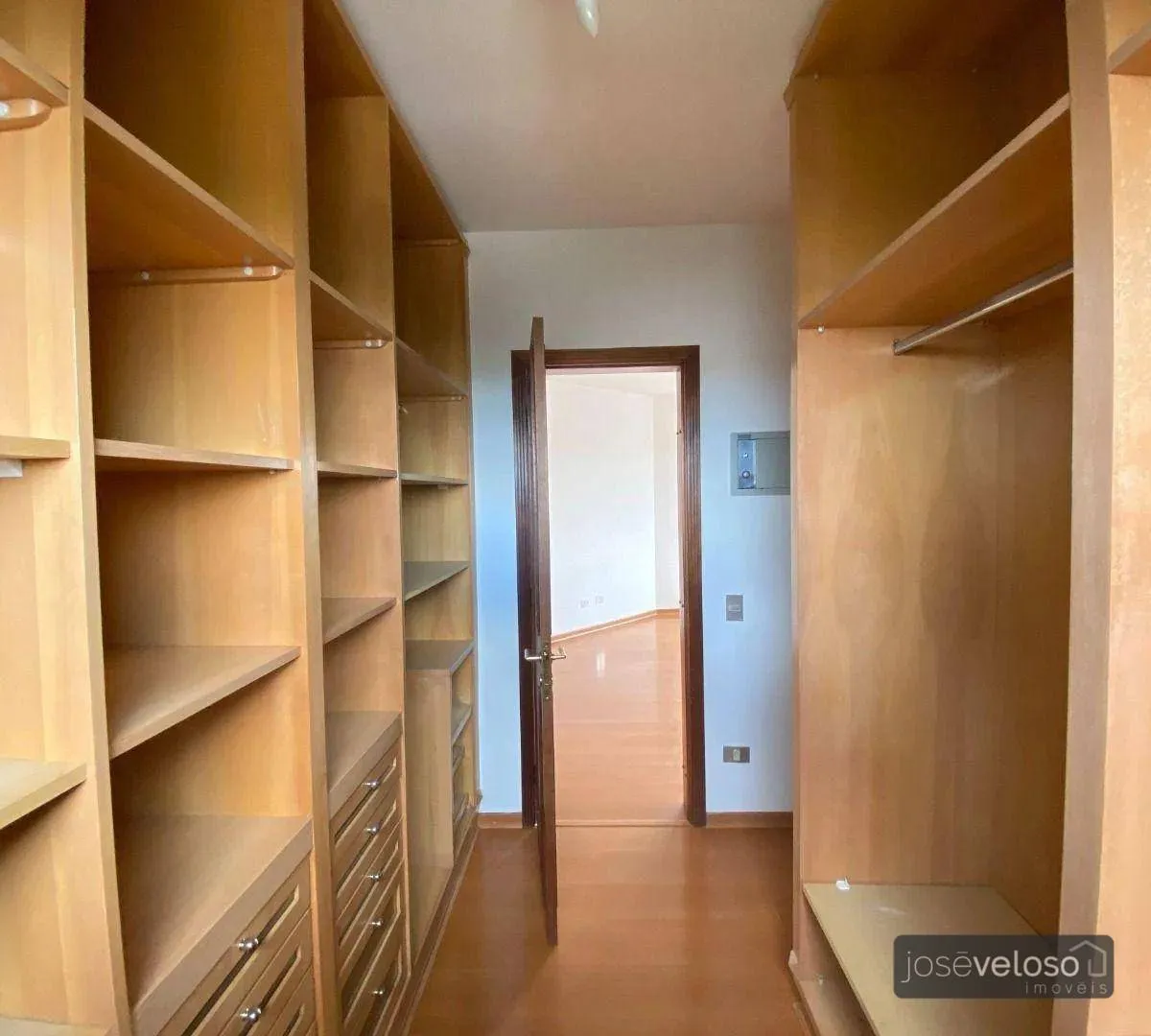 259 m² apartment with 4 bedrooms and private BBQ — photo 28