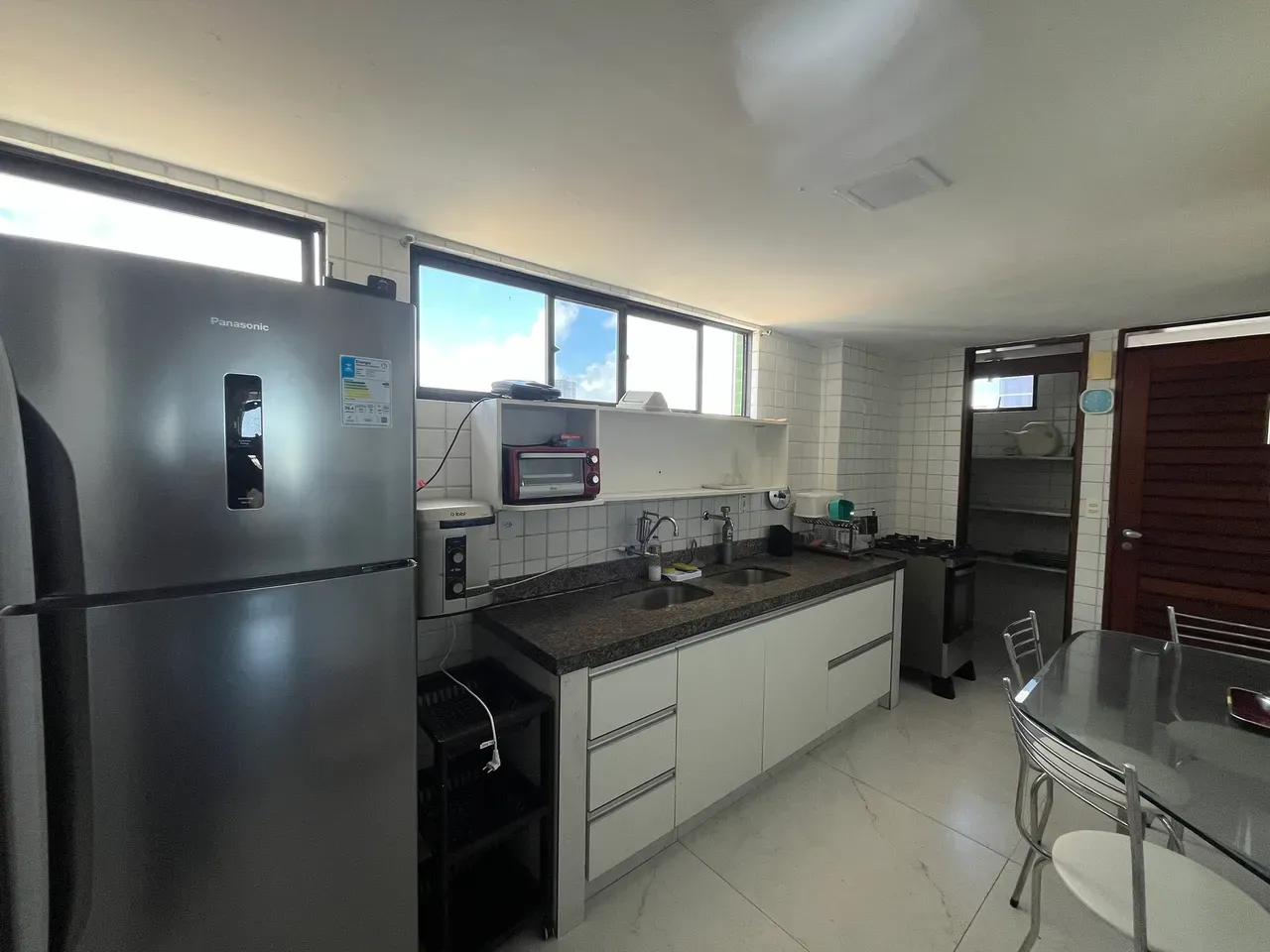 Вид на воду та 4 спальні: квартира 156 м² — photo 5