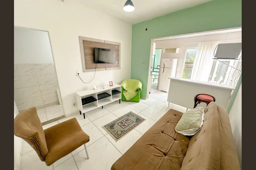 Rental apartment with 2 bedrooms and shared BBQ area